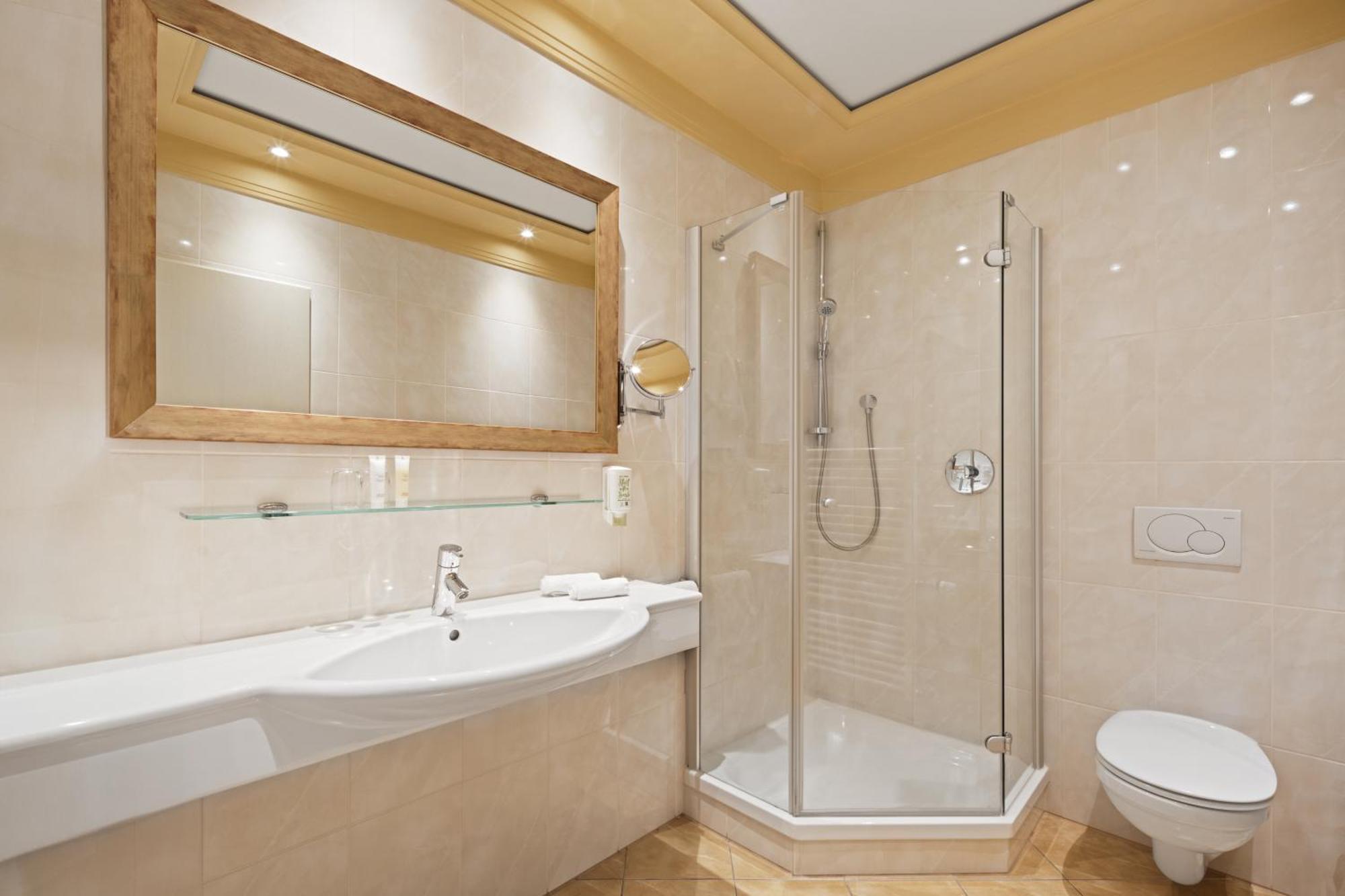 Hotel Dreifluessehof Gaestehaus 帕绍 外观 照片