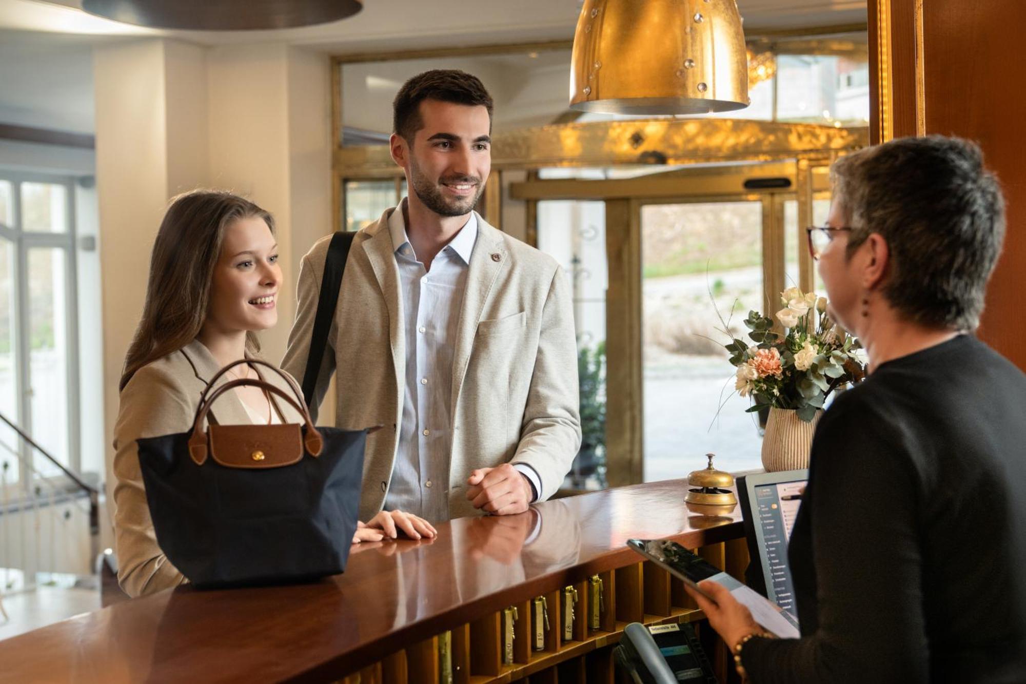 Hotel Dreifluessehof Gaestehaus 帕绍 外观 照片